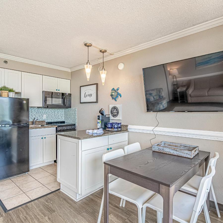 Soothing Oceanview Getaway -- Free Wi-Fi & Free Parking, New Listing Lejlighedshotel Myrtle Beach Eksteriør billede
